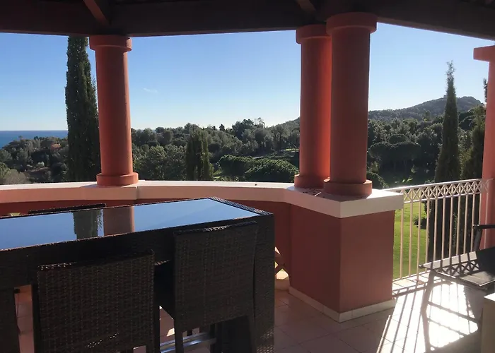Daire Cap Esterel By Actisource Saint-Raphaël